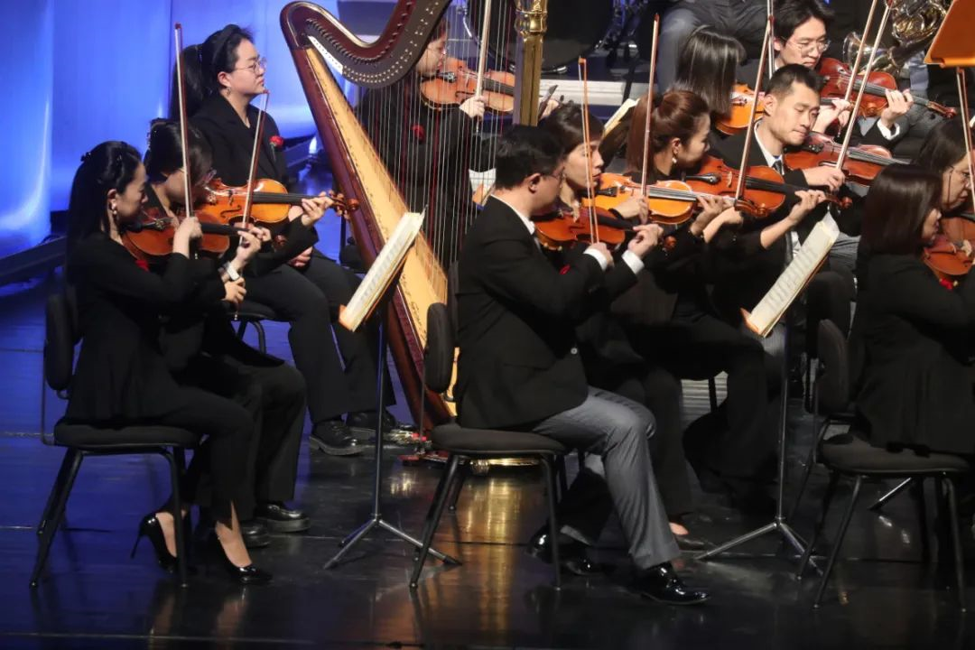 关于穆古鲁扎迎来十二赛季出色发挥，FPX观众热烈欢呼！气势如虹延续的信息-九游官网